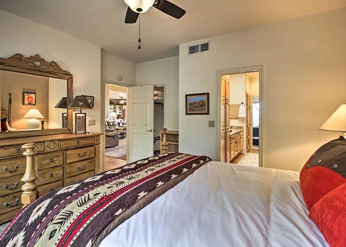 Holiday home Getaway W/ Patio, Bbq & Mountain Views! *