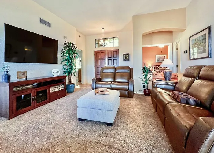 Getaway W/ Patio, Bbq & Mountain Views!